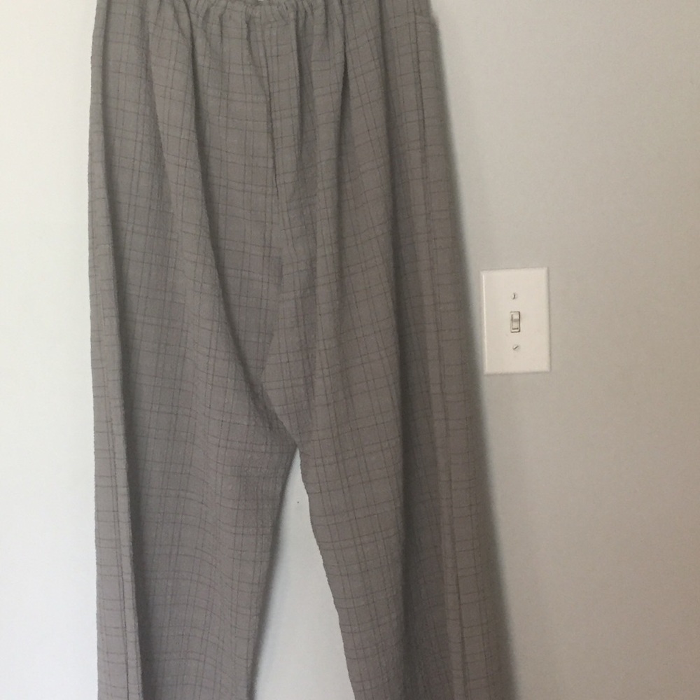 Women’s Gray Habitat Pant Size Large